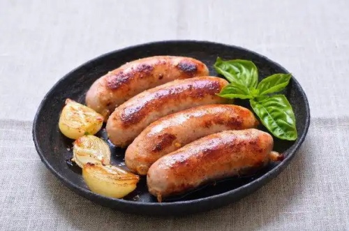 The processing formula and technological process for meat sausage