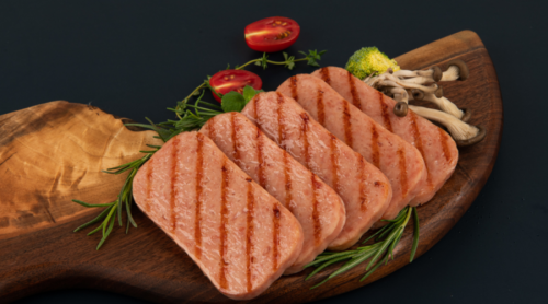 Canned luncheon meat production process